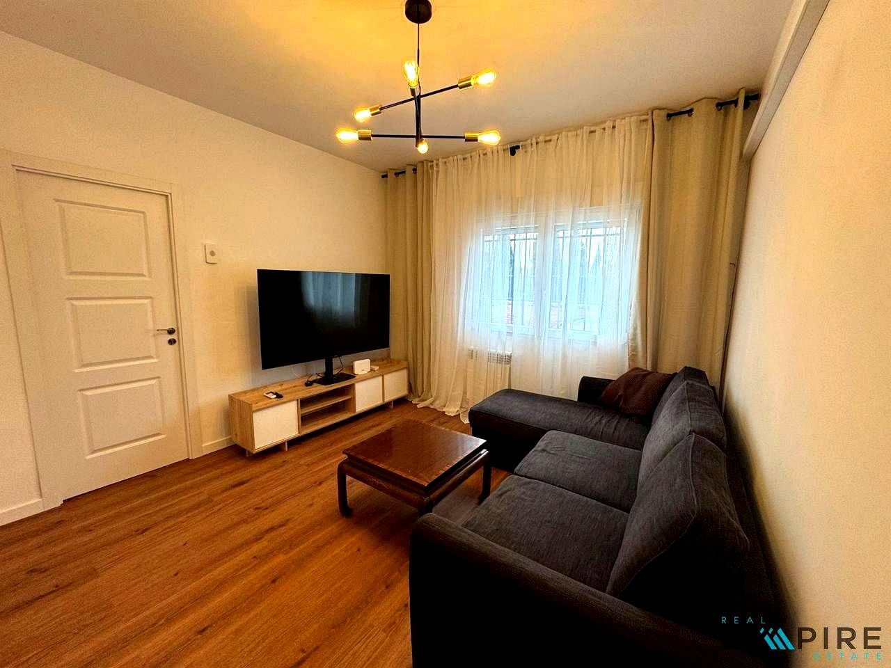 Living room of Flat to share in  Madrid Capital  with Air Conditioner, Heating and Furnished