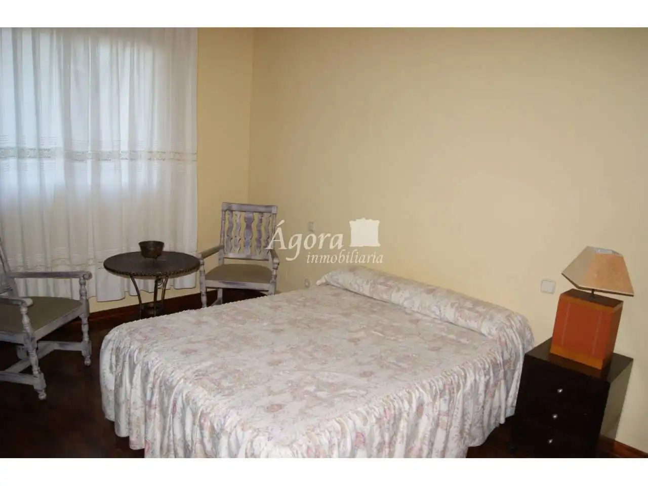 Habitación de Dúplex en venta en Valladolid con Calefacción, Parquet y Terraza