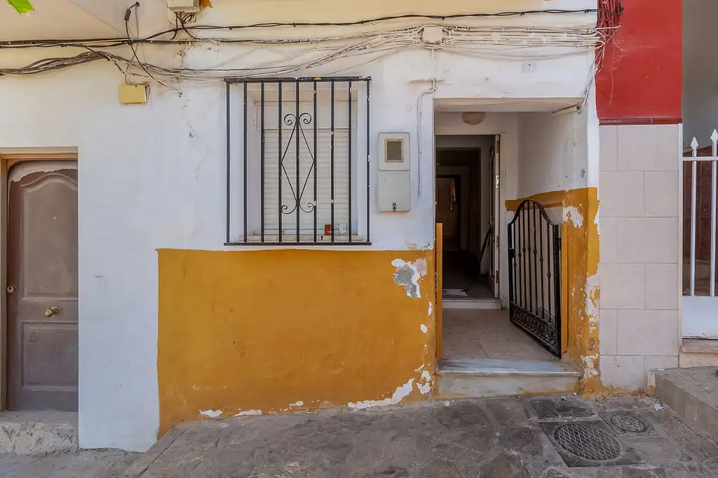 Vista exterior de Casa adosada en venta en Alameda