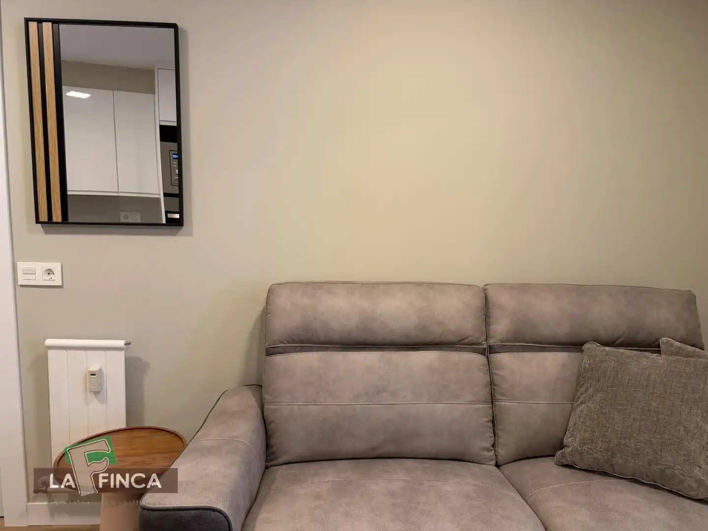 Sala de estar de Apartamento de alquiler en Milán - Pumarín - Teatinos