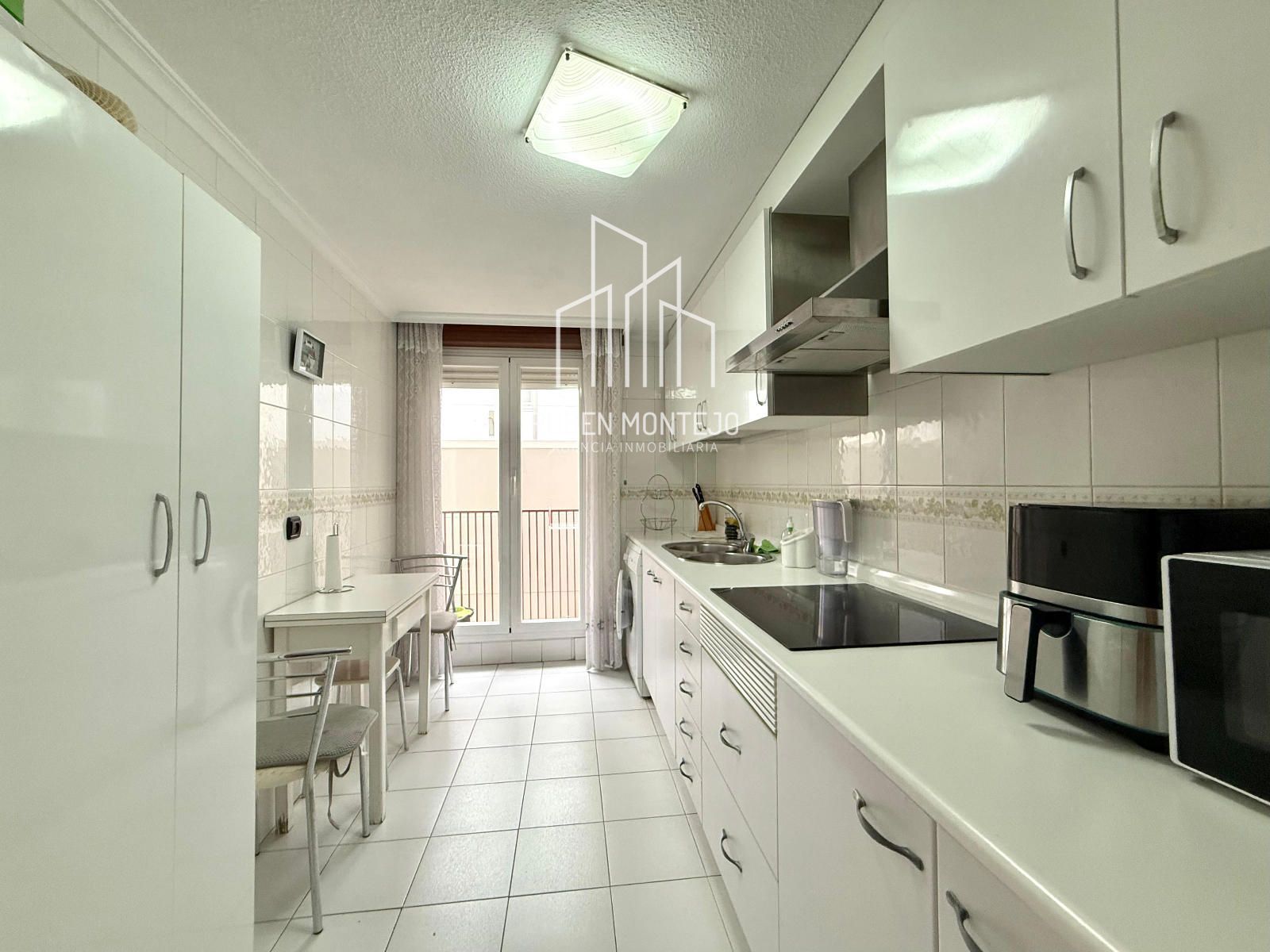 Kitchen of Apartment to rent in Salamanca Capital  with Heating, Terrace and Furnished