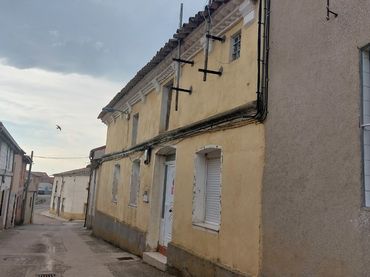 Casa bifamiliare in vendita a Teodora