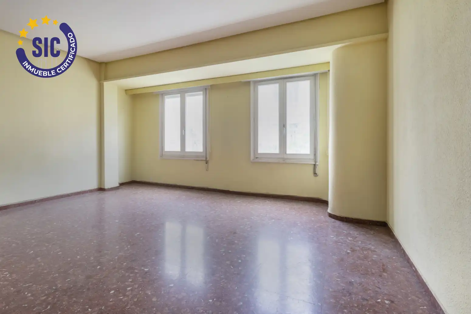 Flat for sale in Valencia