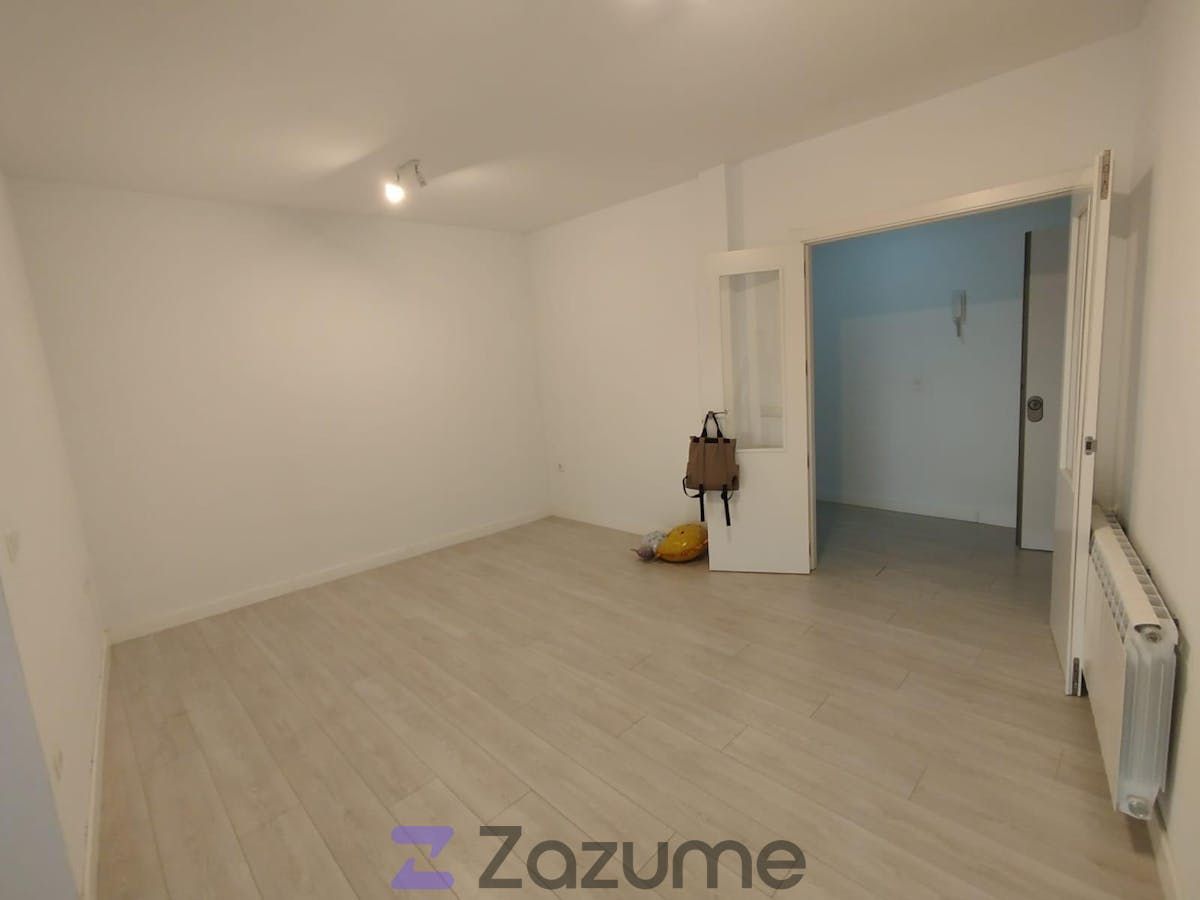 Flat to rent in Olías del Rey  with Air Conditioner, Private garden and Washing machine
