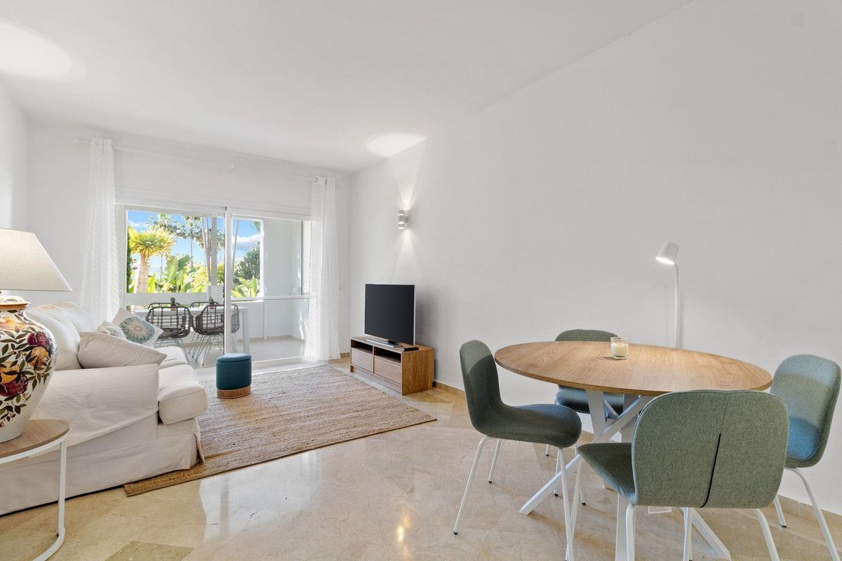 Living room of Apartment to rent in Estepona  with Air Conditioner, Heating and Terrace