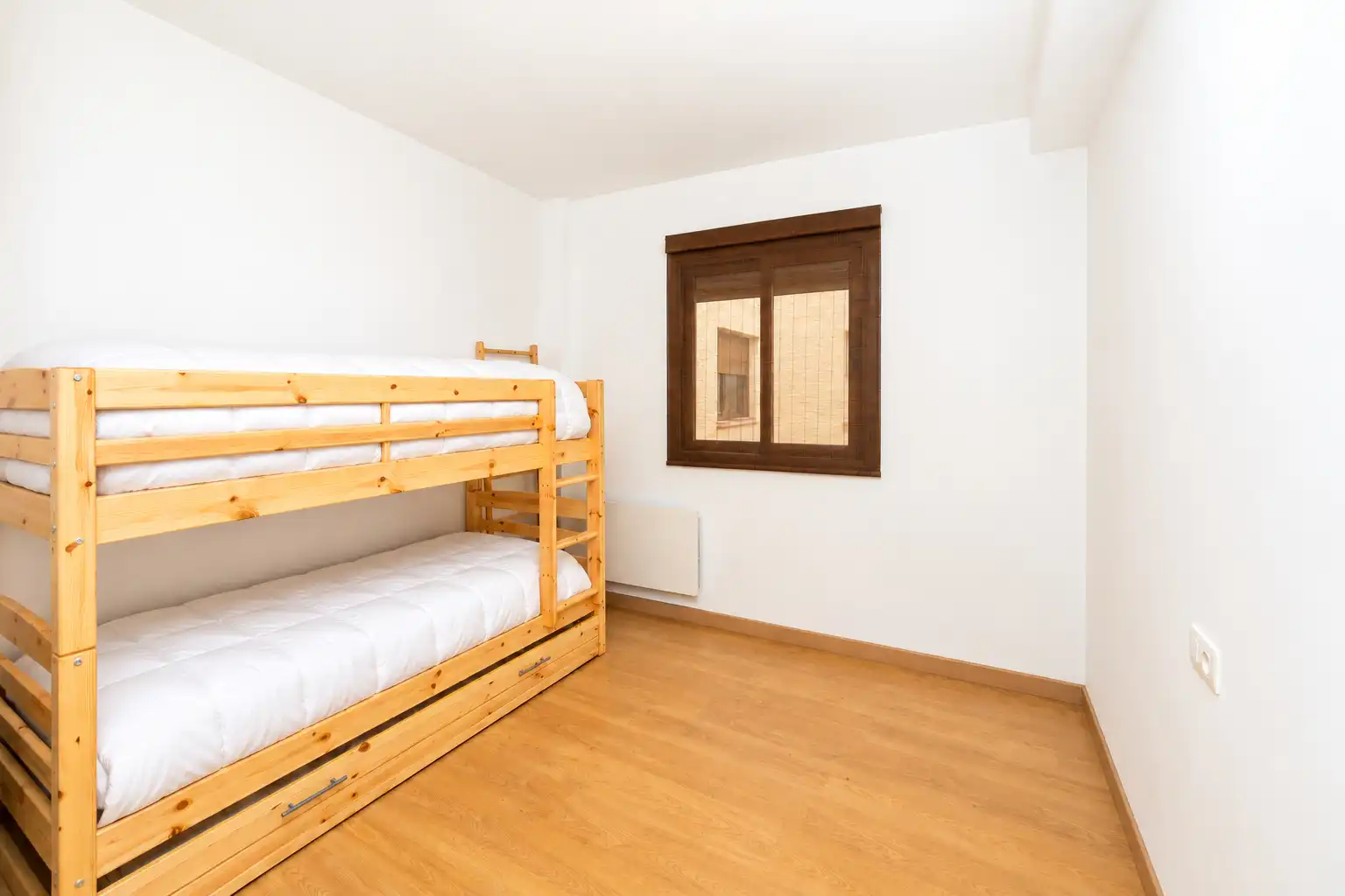 Bedroom of Flat for sale in Monachil pueblo