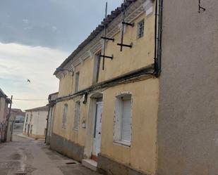 Vista exterior de Casa adosada en venda en Vezdemarbán