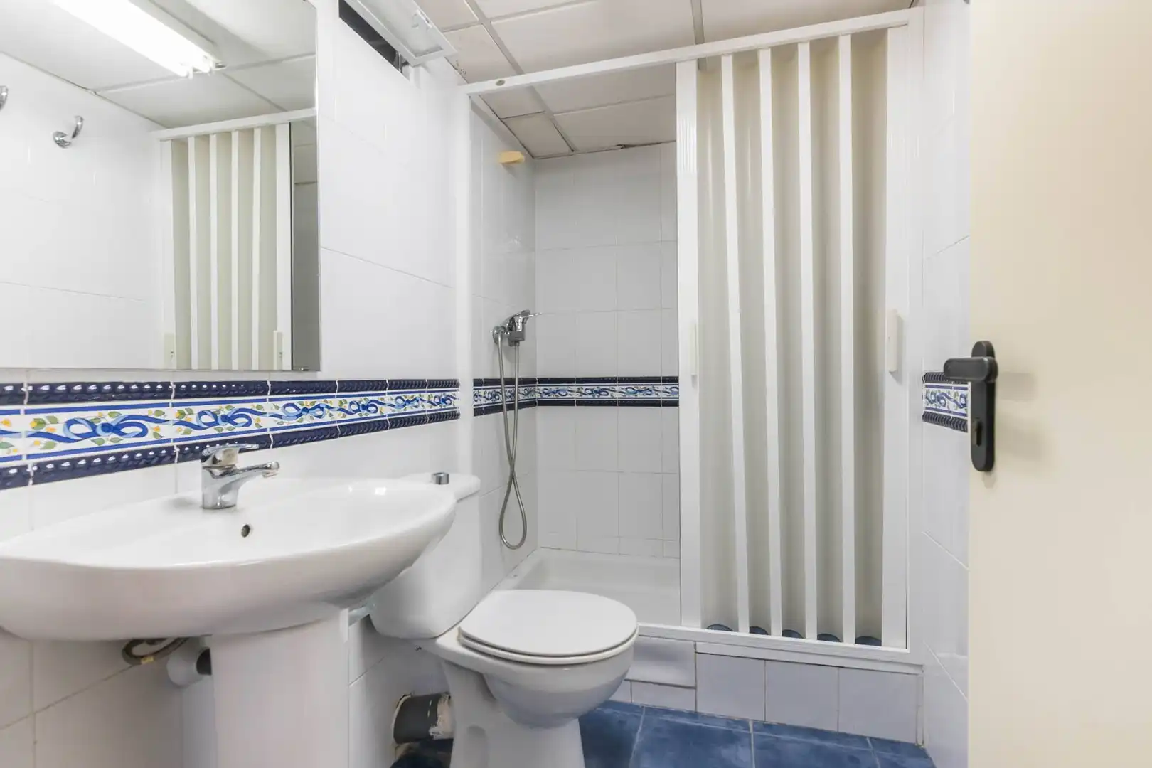 Bathroom of Houses for sale in Cartagena  with Air Conditioner, Heating and Terrace