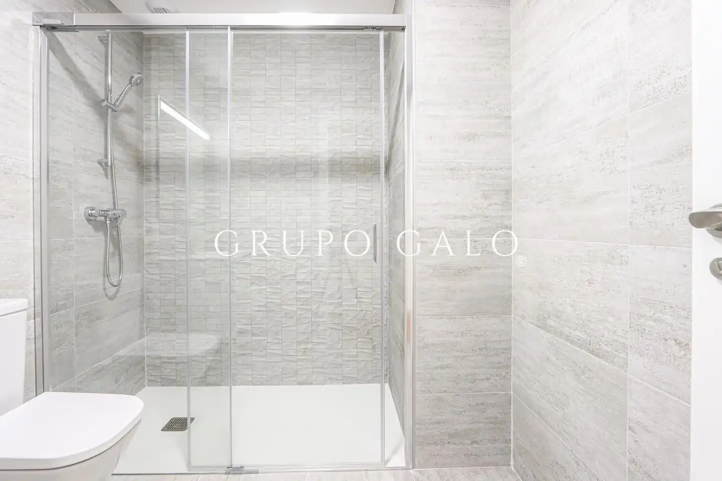 Wohnung zur Miete in Rúa de Bolivia, Plaza España - Corte Inglés