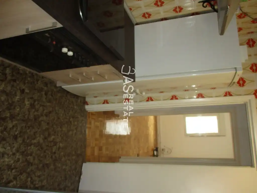 Cuina de Pis en venda en Madrid amb Aire condicionat i Terrassa