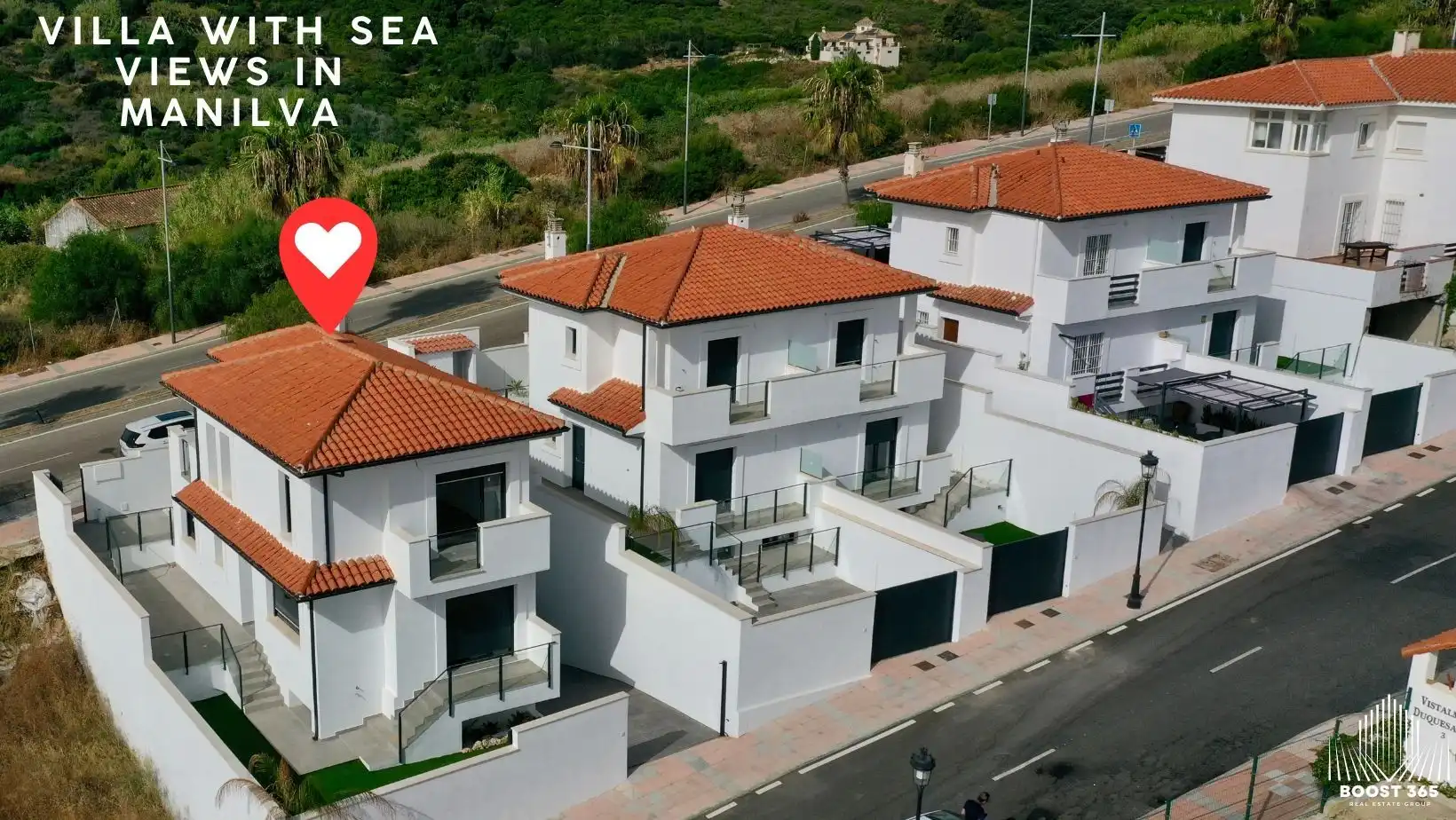 Vista exterior de Casa o xalet en venda en Manilva amb Aire condicionat, Calefacció i Jardí privat