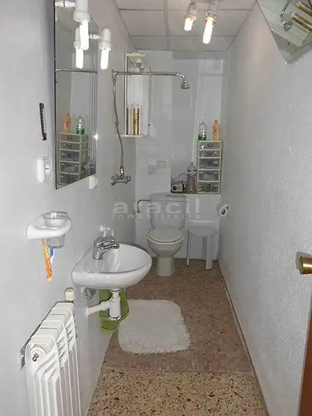 Bathroom of Houses for sale in Alcoy / Alcoi  with Terrace, Storage room and Swimming Pool