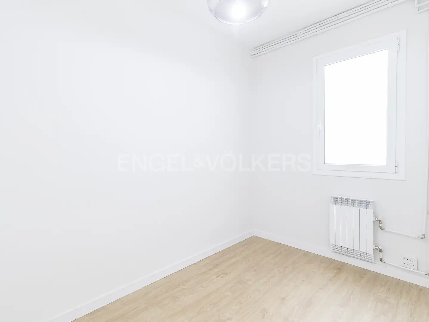 Dormitori de Àtic de lloguer en Barcelona amb Aire condicionat, Calefacció i Parquet