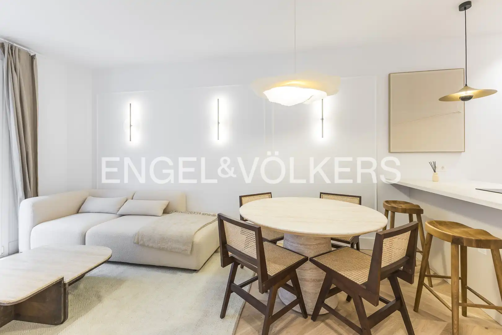 Living room of Flat for rent in Chamberí