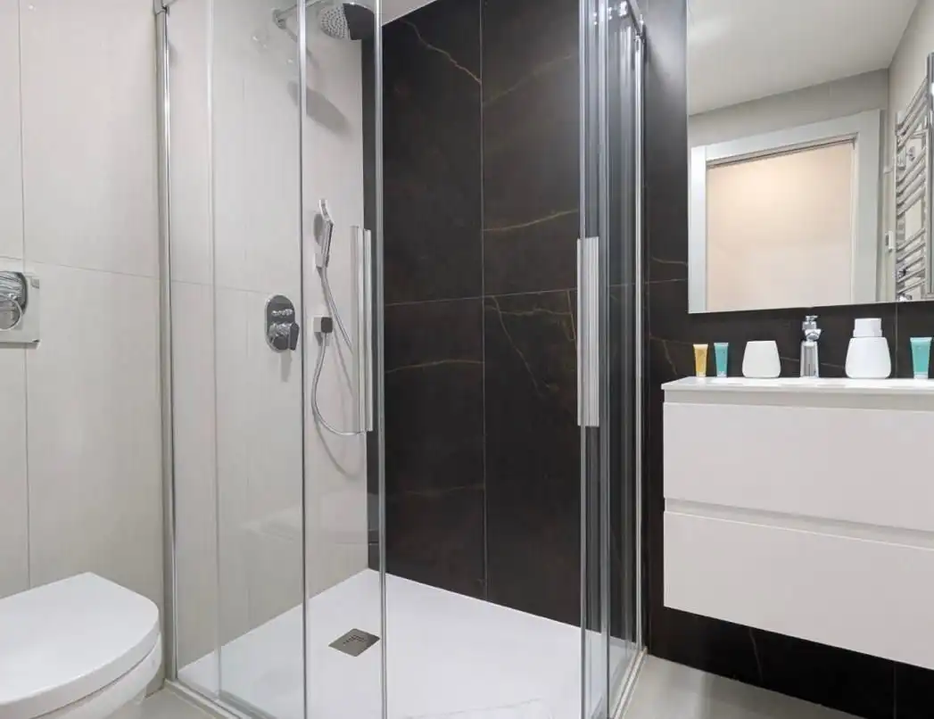 Piso con piscina en venta en Avenida Argentina, imagen 11