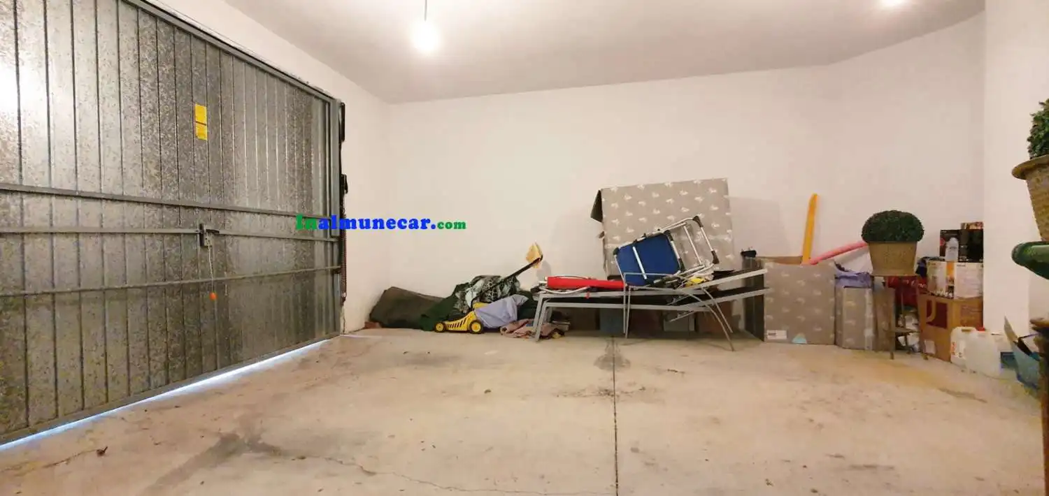 Casa adosada en venta en Almuñécar con Aire acondicionado, Terraza y Piscina