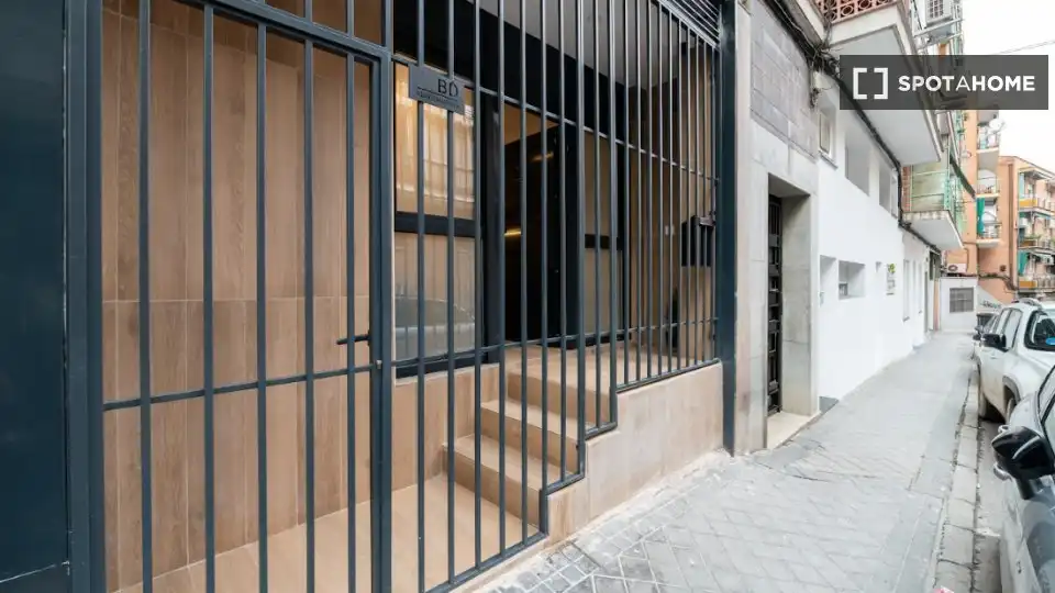 Vista exterior de Piso de alquiler en Madrid con Aire acondicionado, Calefacción y Amueblado