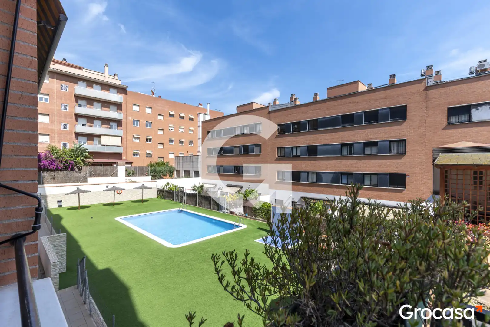 Piscina de Piso en venta en Sant Feliu de Llobregat con Aire acondicionado, Calefacción y Terraza