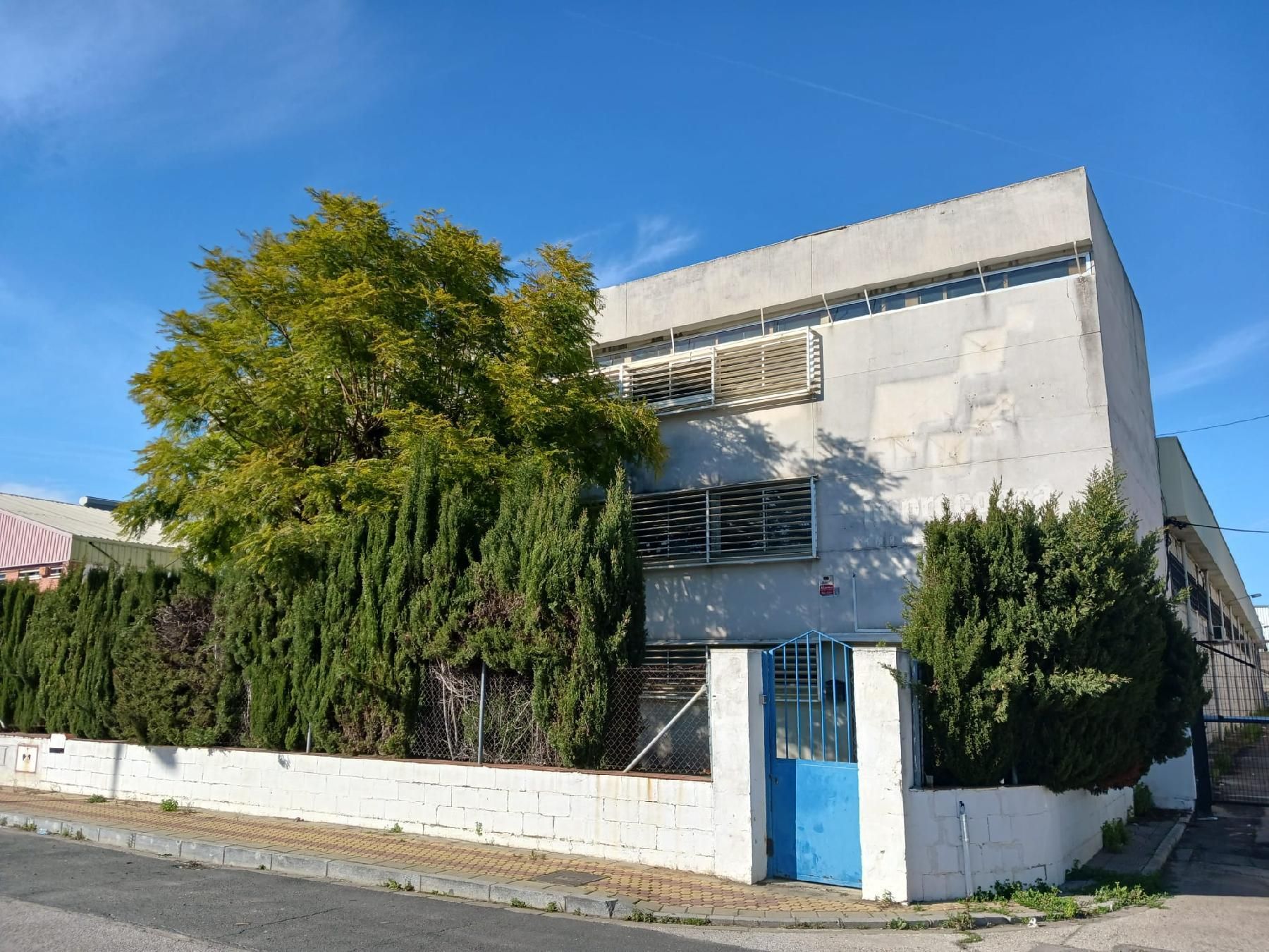 Außenansicht von Fabrikhallen zum verkauf in Alcalá de Guadaira