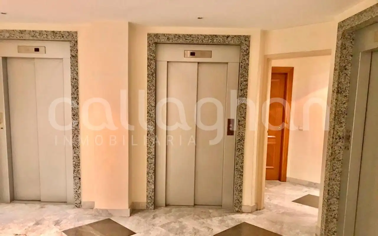 Piso en venta en Calle PROFESSOR LOPEZ PIÑERO, Ciutat de les Ciències i de les Arts - Justicia