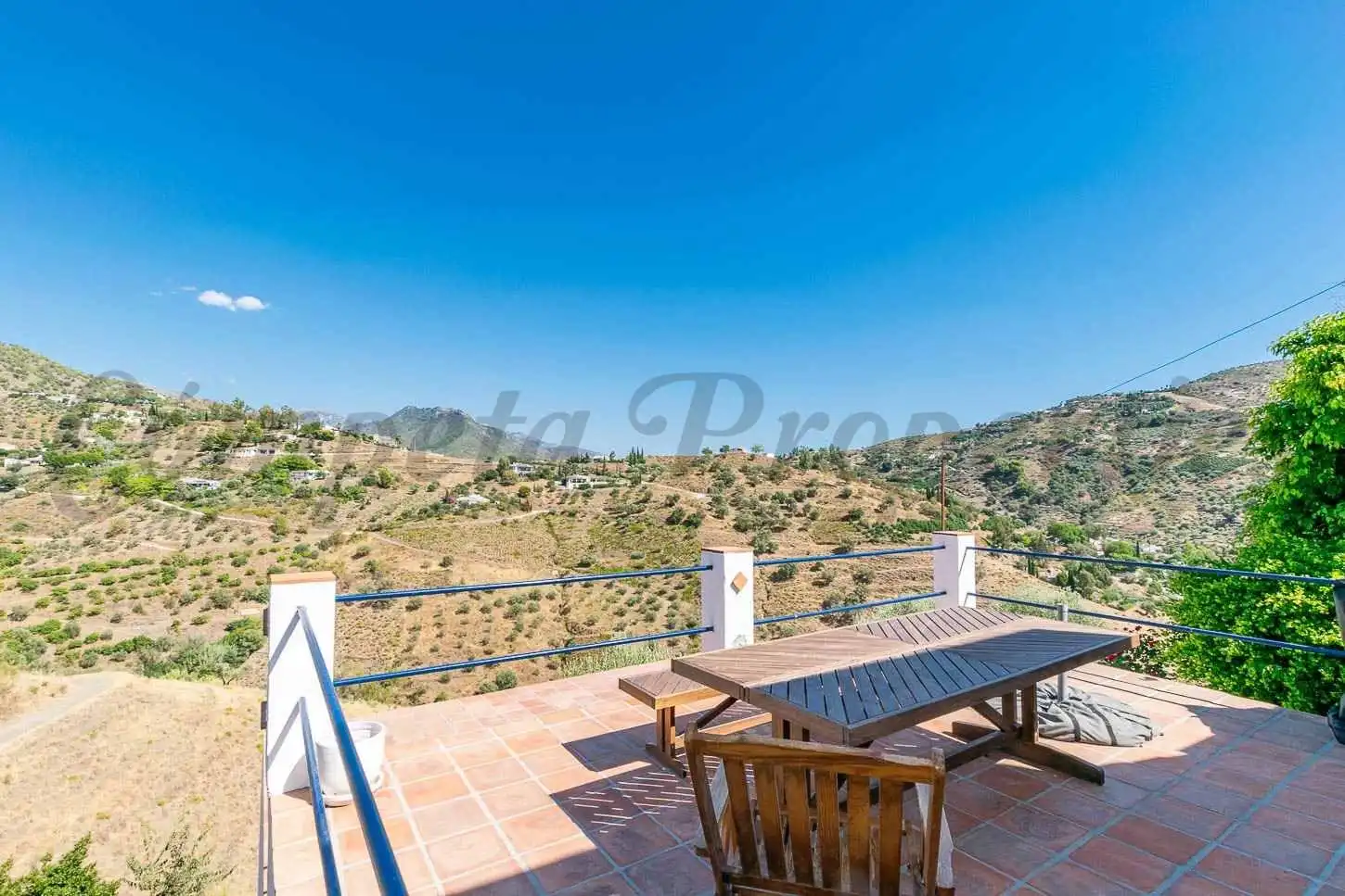 Terrace of Houses for rent in Cómpeta  with Air Conditioner, Private garden and Terrace