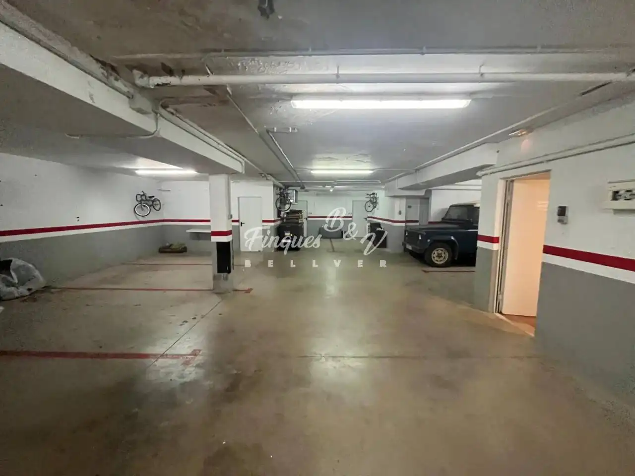 Parking de Piso en venta en Alp con Calefacción, Parquet y Trastero