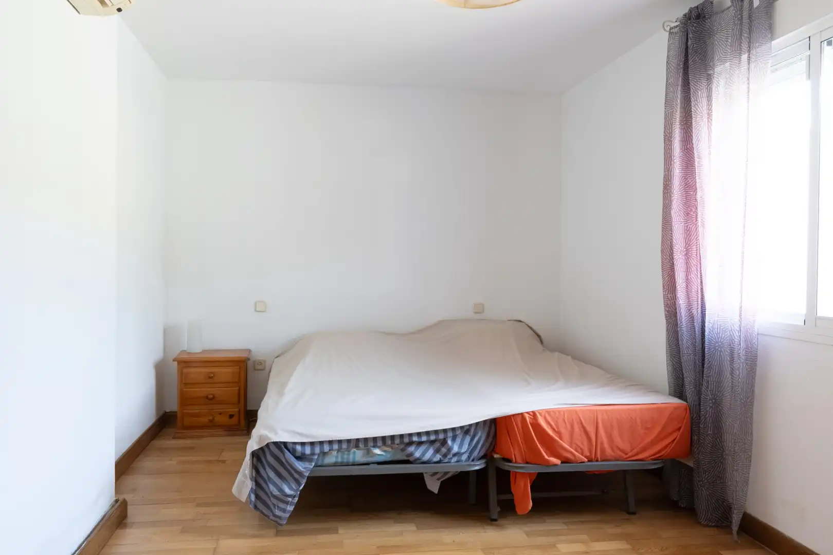 Habitación de Piso en venta en Benahavís con Trastero, Amueblado y Alarma