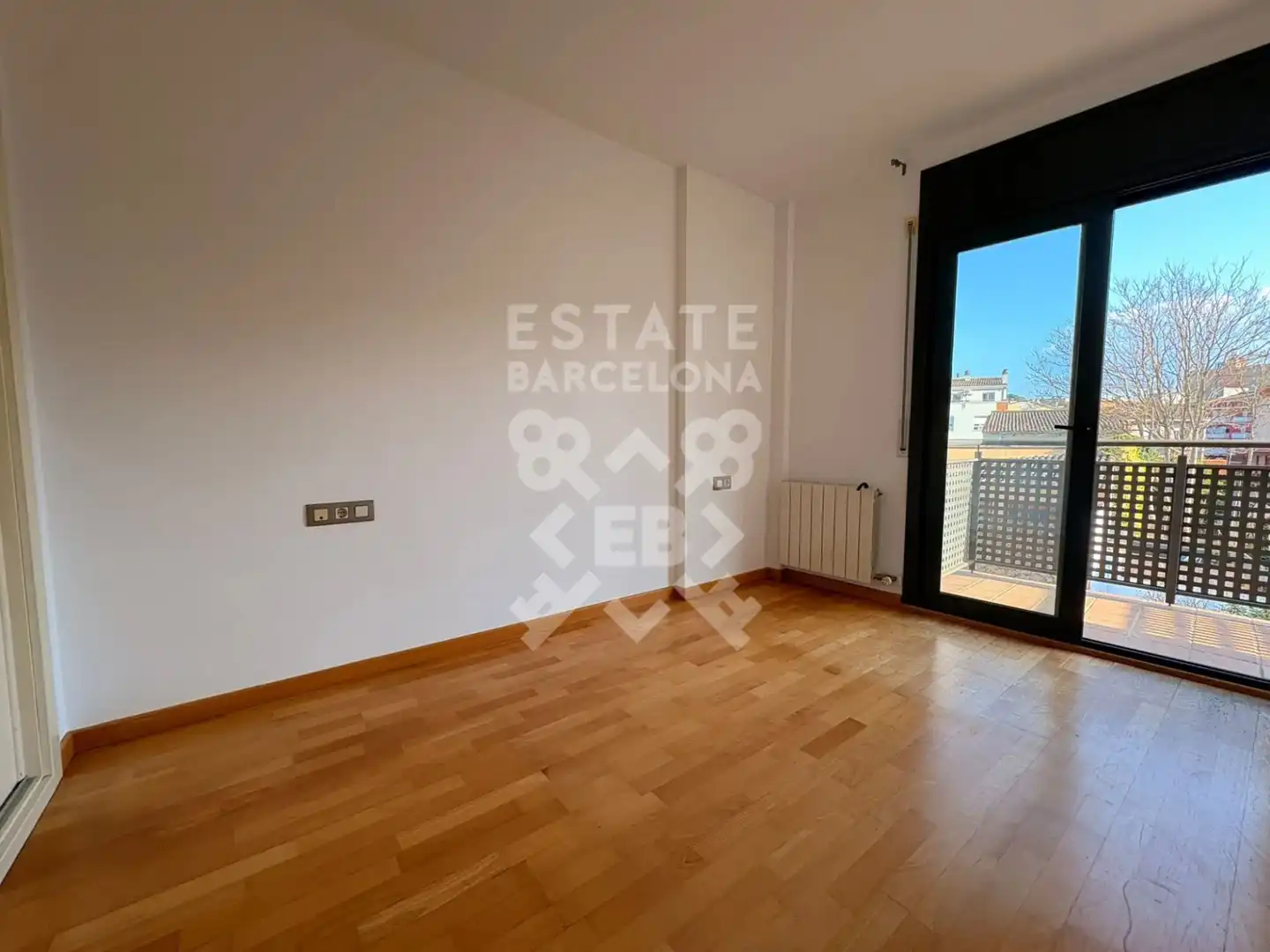 Bedroom of Flat for sale in Girona  with Heating and Balcony