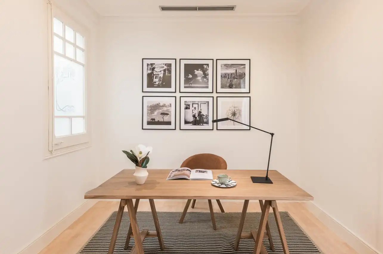 Comedor de Apartamento de alquiler en Barcelona con Aire acondicionado, Calefacción y Jardín privado