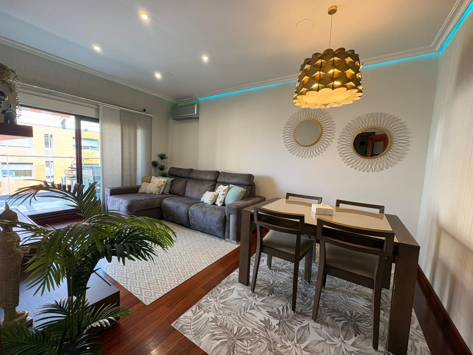 Living room of Attic for sale in Vigo   with Heating, Parquet flooring and Terrace