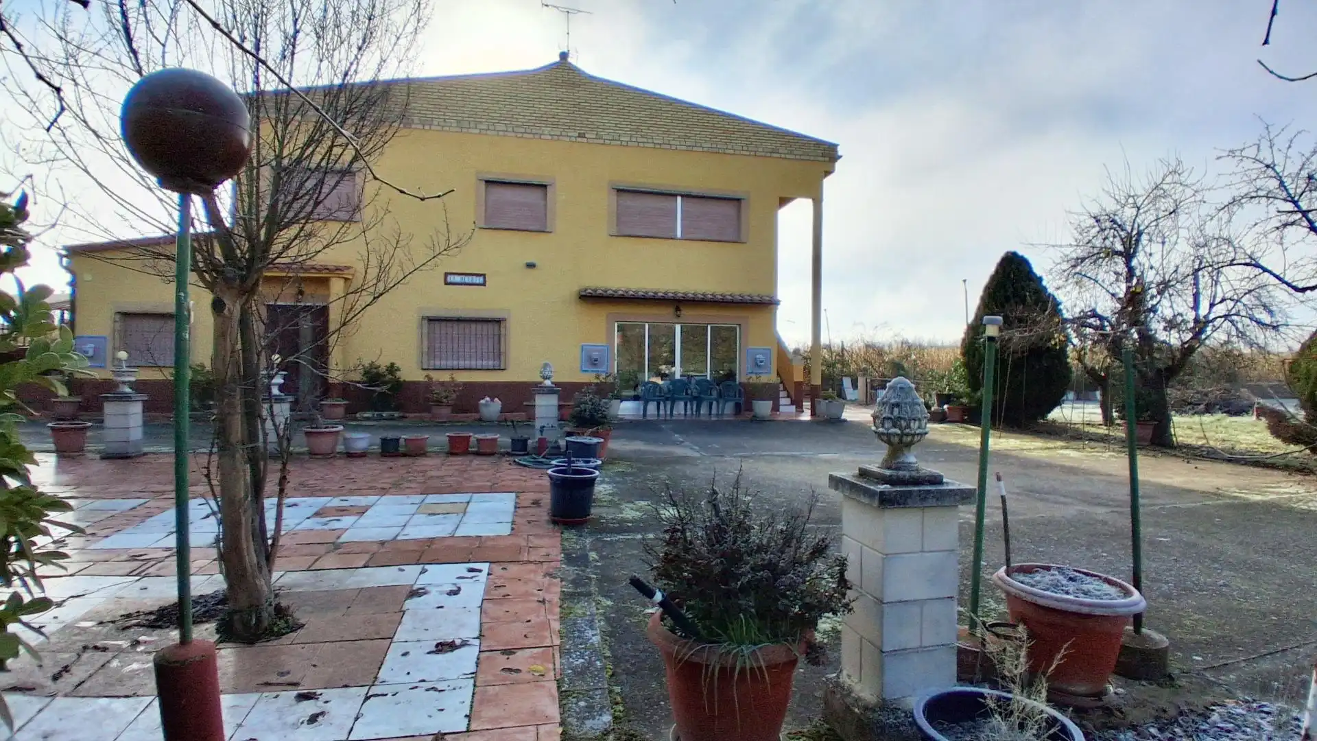 Vista exterior de Finca rústica en venta en Almenara de Tormes