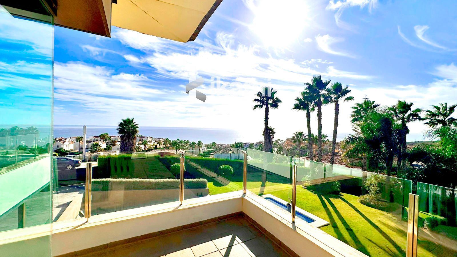 Terrassa de Casa o xalet en venda en La Alcaidesa amb Aire condicionat, Calefacció i Terrassa