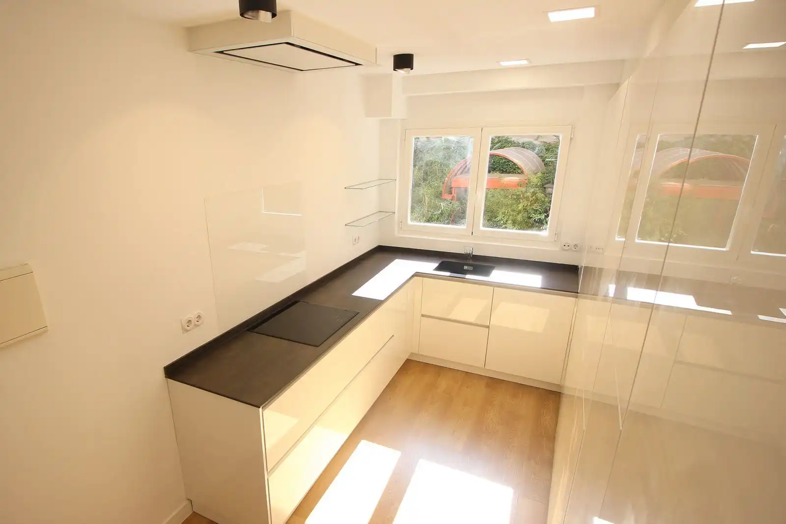 Kitchen of Flat for rent in Madrid  with Air Conditioner, Heating and Terrace