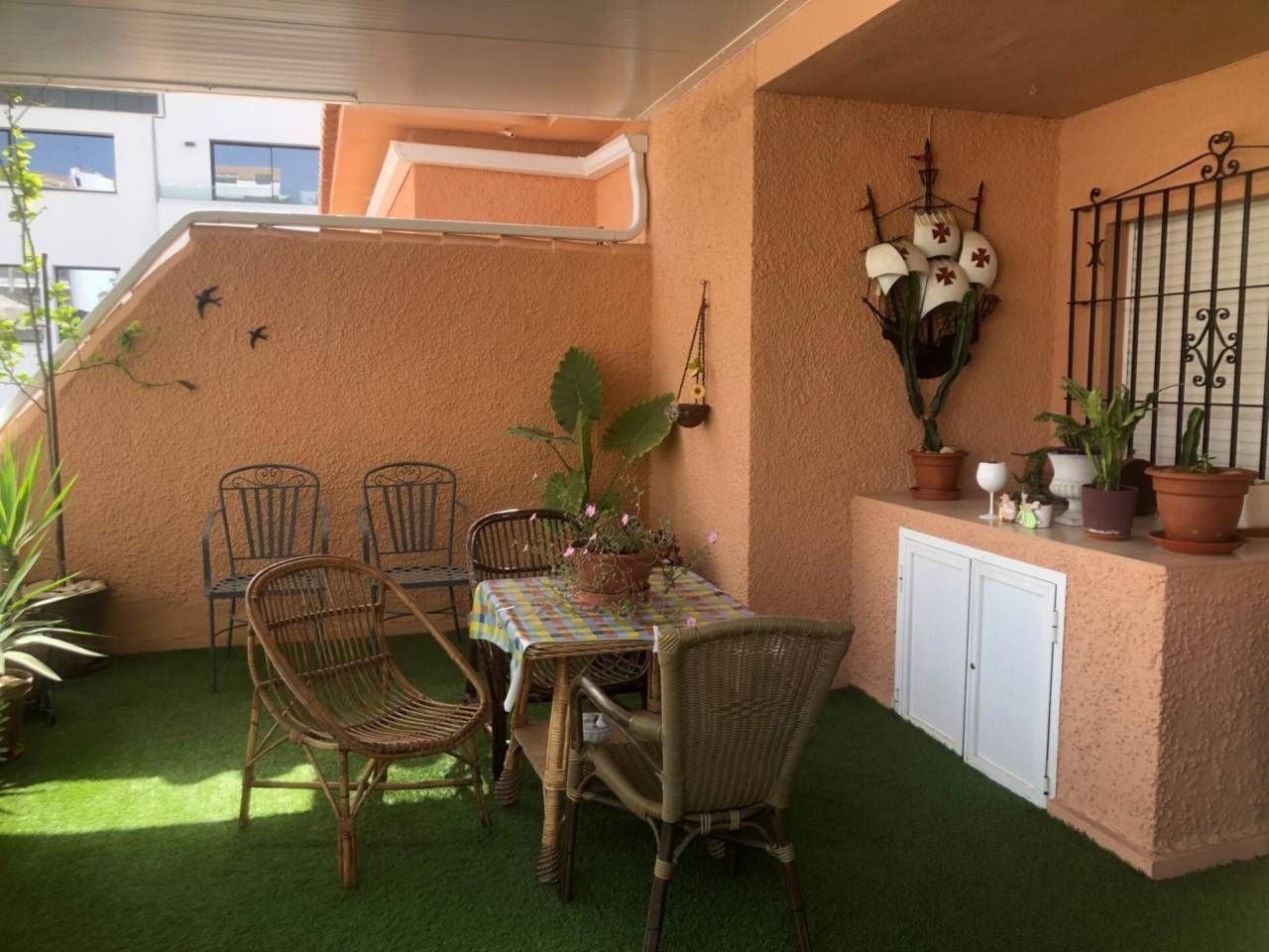 Terrassa de Apartament de lloguer en Benalmádena amb Terrassa i Moblat