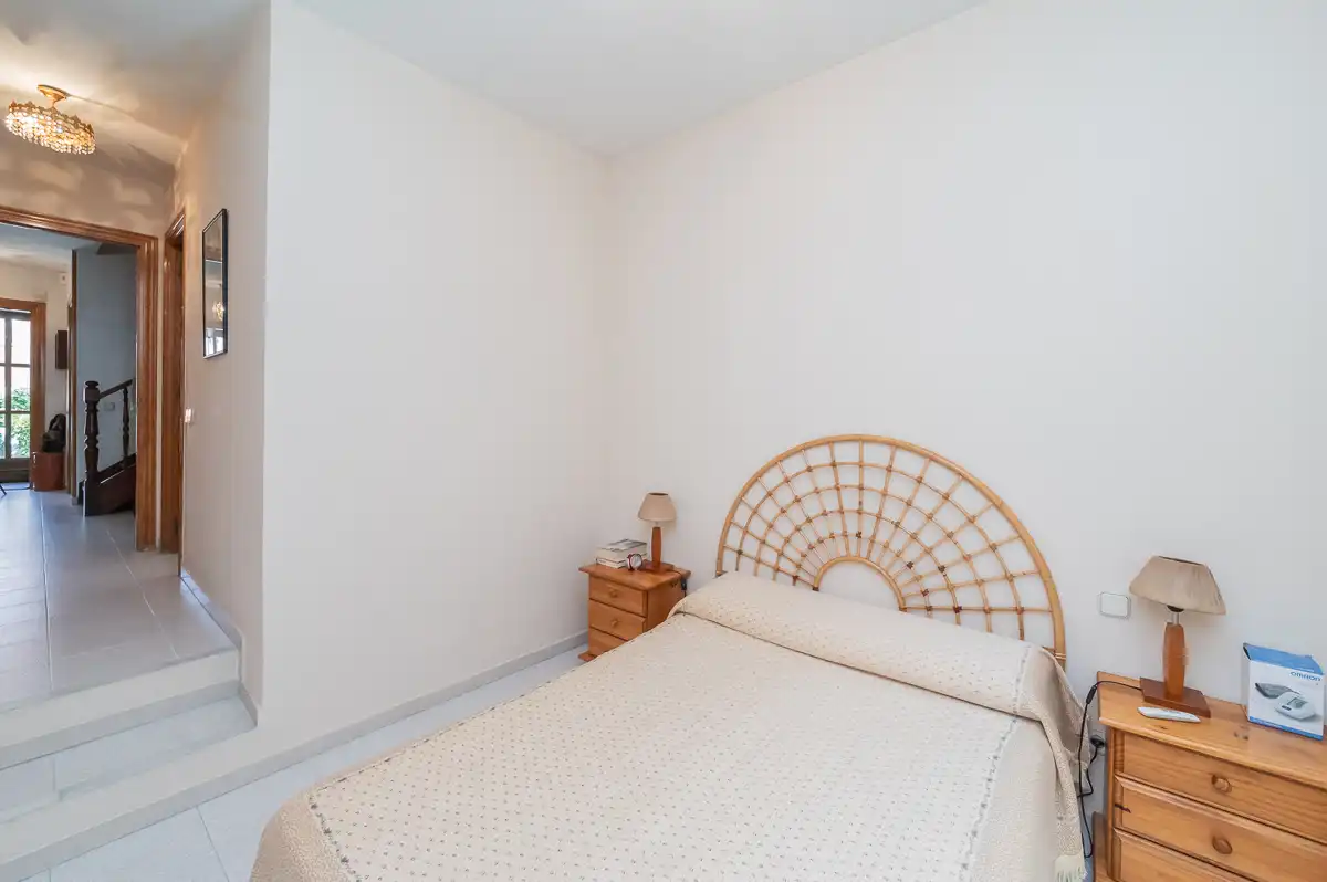 Bedroom of Houses for sale in Arroyomolinos (Madrid)  with Air Conditioner, Heating and Private garden