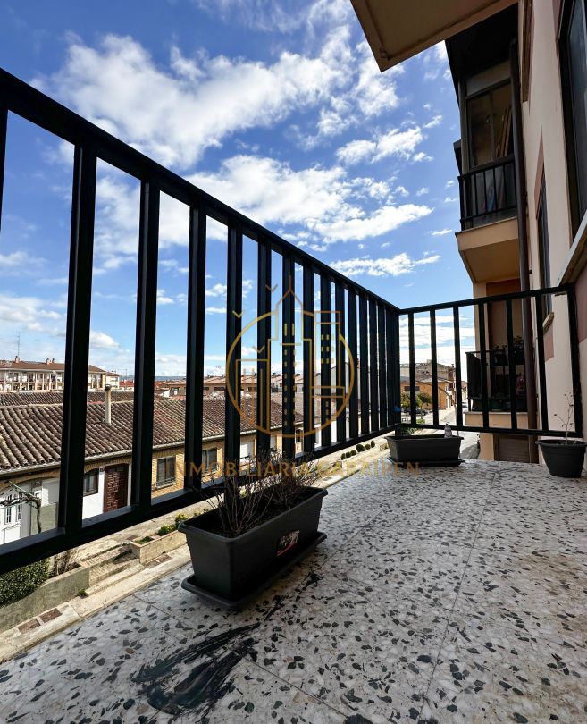 Terrassa de Pis en venda en Olite / Erriberri