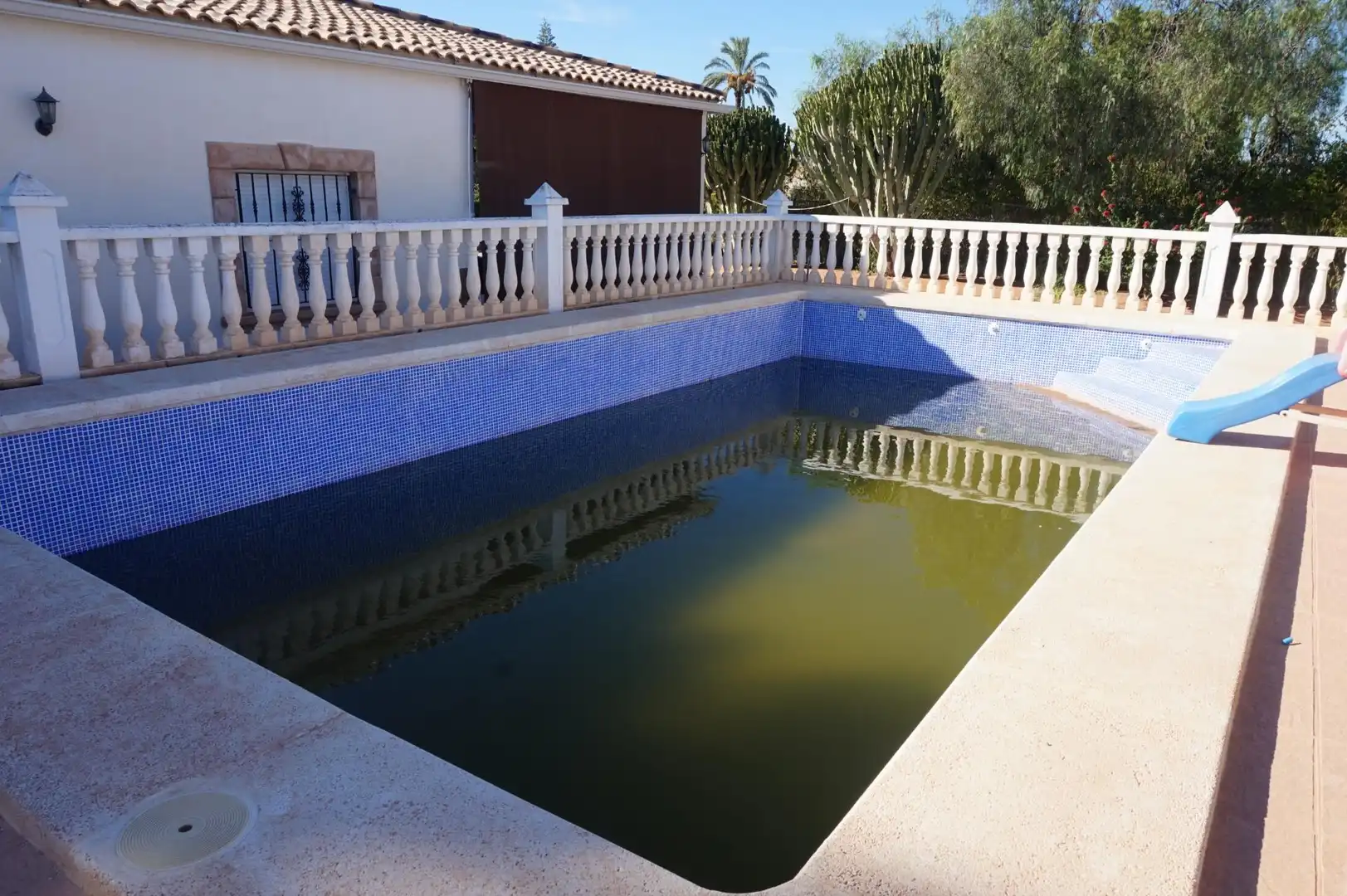 Piscina de Casa o xalet en venda en Elche / Elx amb Jardí privat, Terrassa i Traster