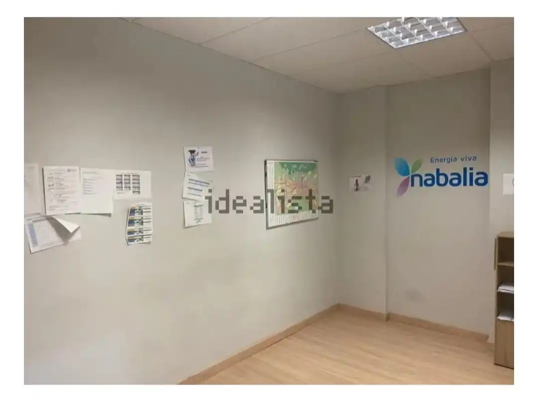 Oficina en venda en Granada
