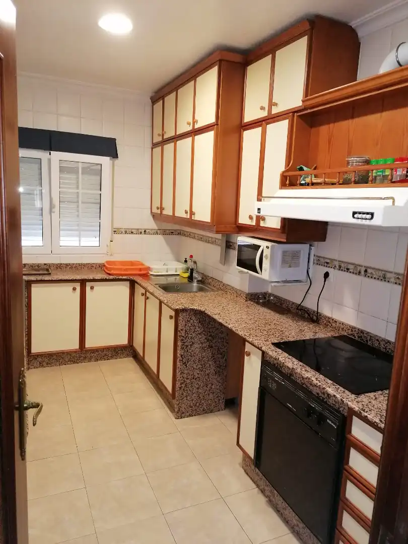 Cocina de Piso en venta en Albacete con Calefacción, Amueblado y Horno