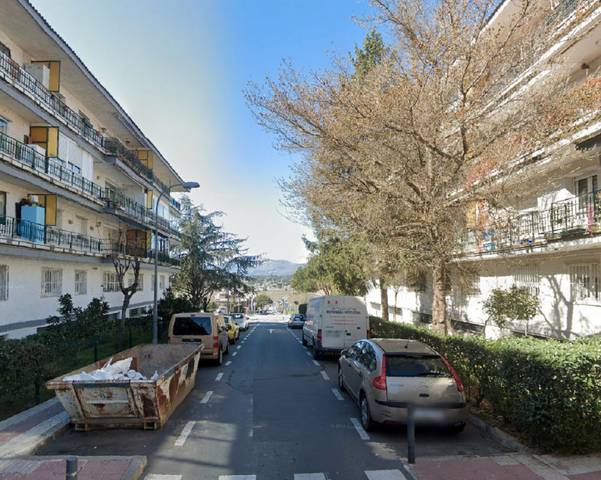 Piso en Venta en Calle Isla de Sálvora en Parque de la Coruña - Las Suertes
