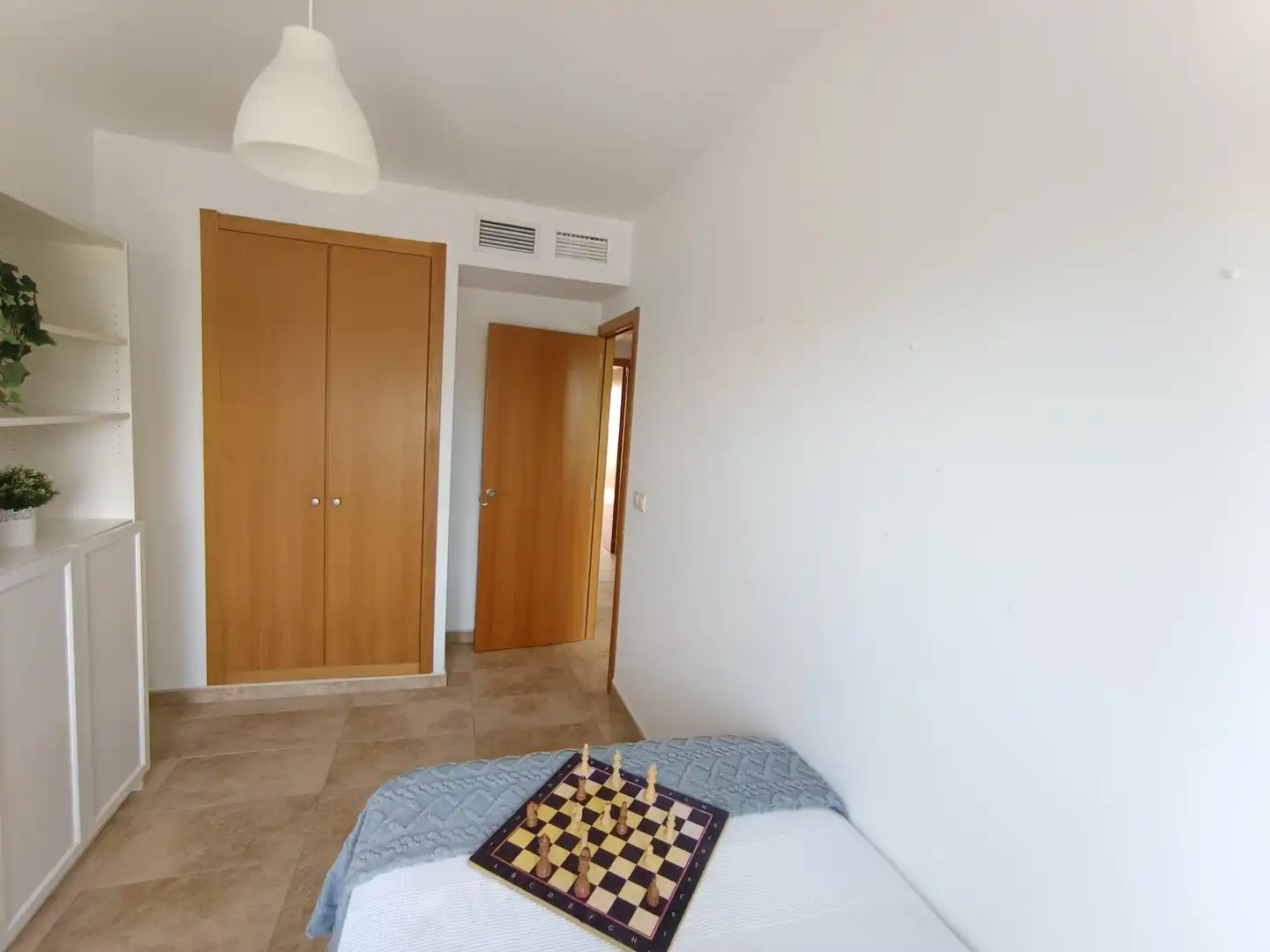 Habitación de Casa adosada en venta en Molina de Segura con Aire acondicionado, Calefacción y Jardín privado