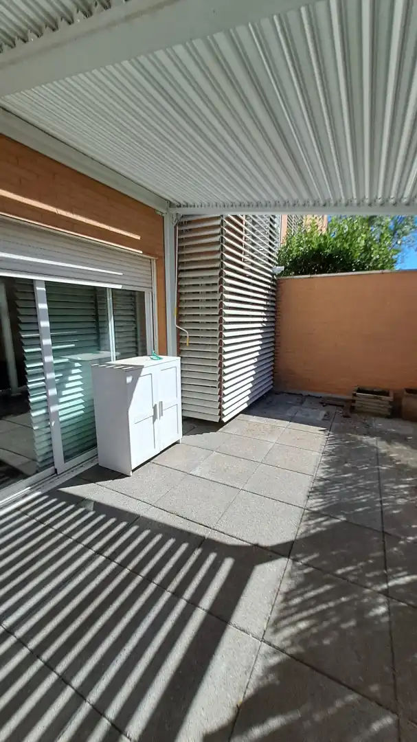 Außenansicht von Wohnung zur Miete in Madrid mit Klimaanlage, Heizung und Abstellraum