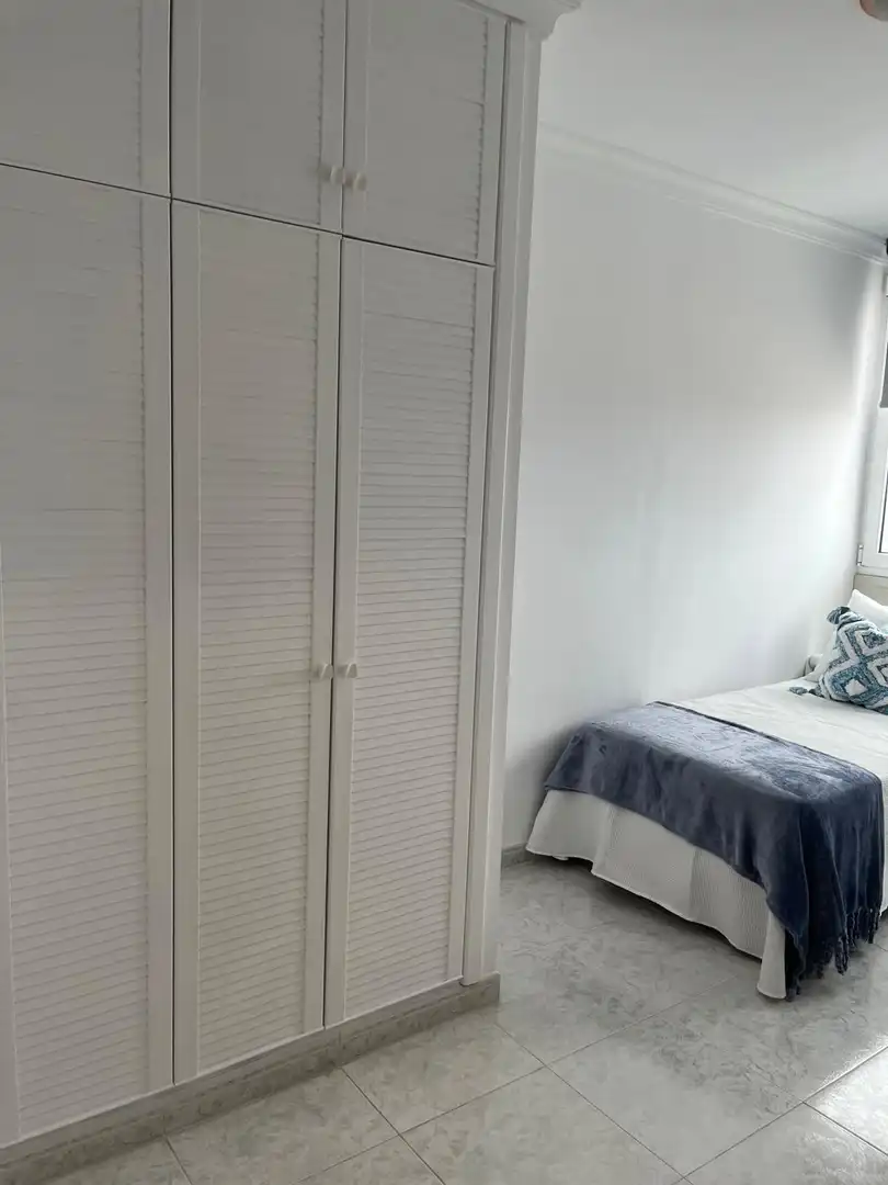Habitación de Piso de alquiler en Las Palmas de Gran Canaria con Terraza y Amueblado