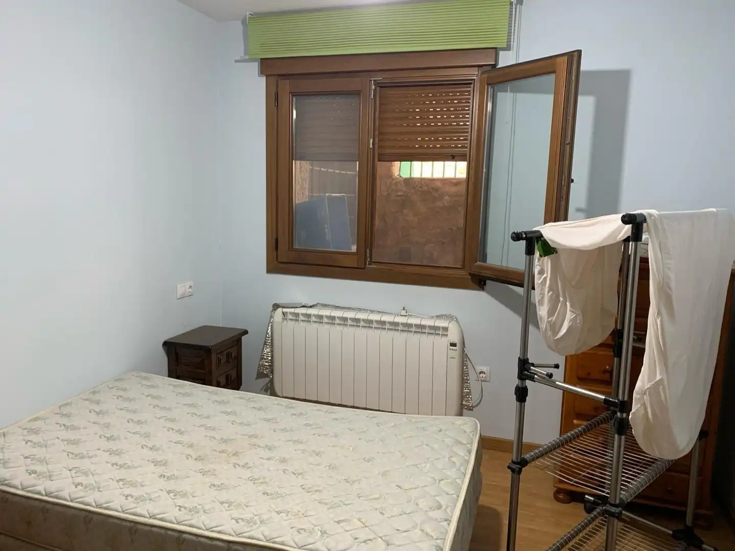 Schlafzimmer von Wohnung zum Verkauf in Atienza mit Heizung und Möbliert