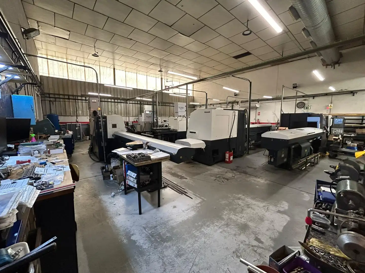 Nau industrial en venda en Guadalajara