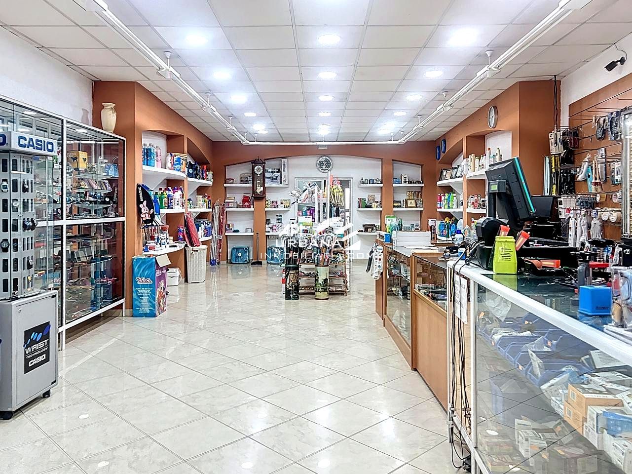 Local en venta en Lucena