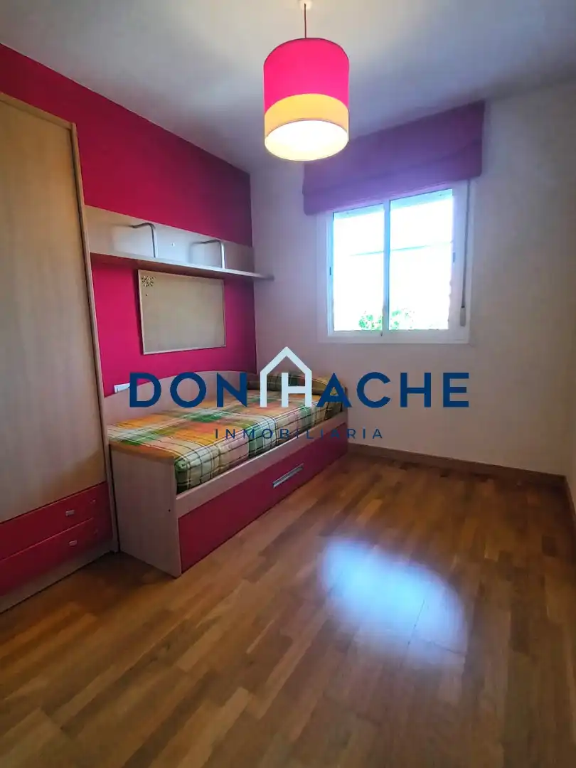 Bedroom of Flat for sale in Mérida  with Air Conditioner, Parquet flooring and Terrace