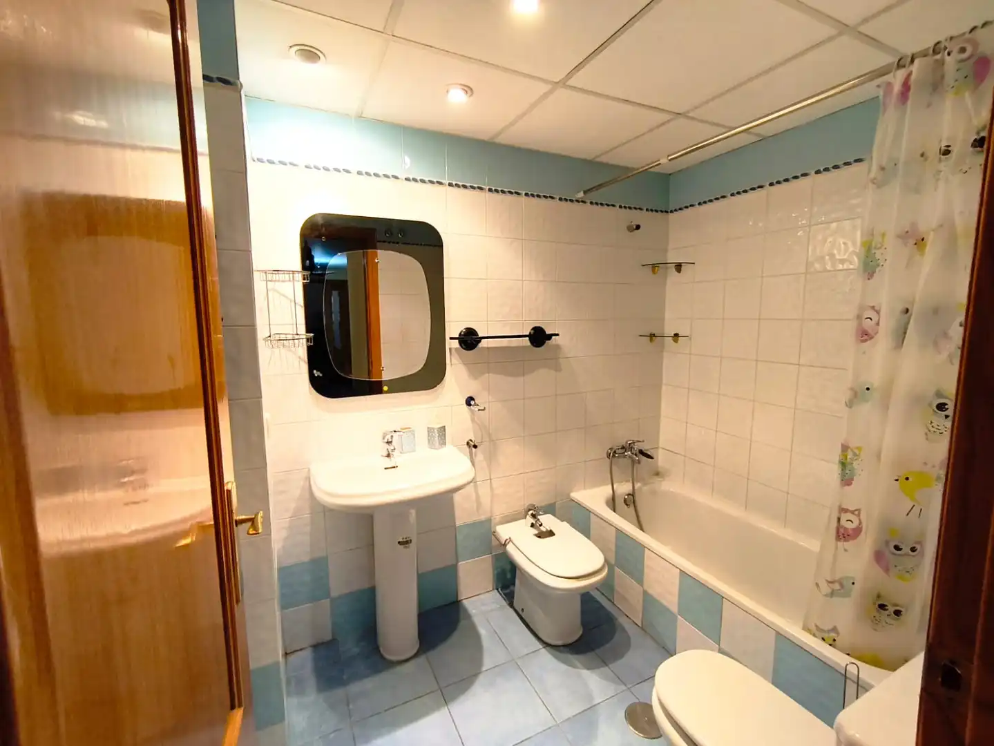 Bathroom of Apartments for rent in Badajoz  with Air Conditioner, Heating and Furnished