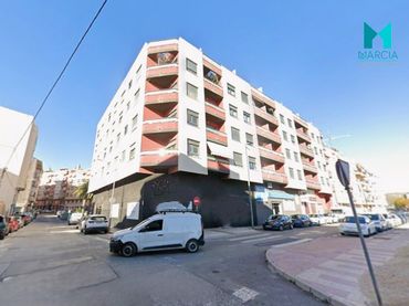 Local comercial en venda a Campello pueblo