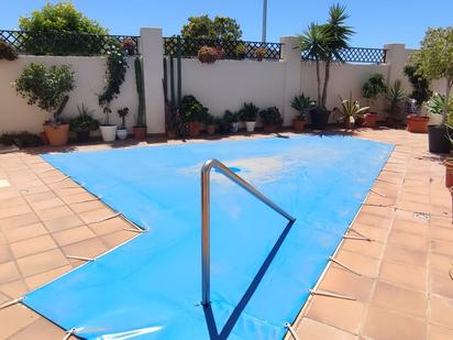 Swimming pool of House or chalet for sale in Motril  with Air Conditioner, Terrace and Swimming Pool